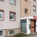 Hotel 1, 2, Sleep Messe