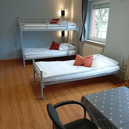 Отель 1, 2, Sleep Messe