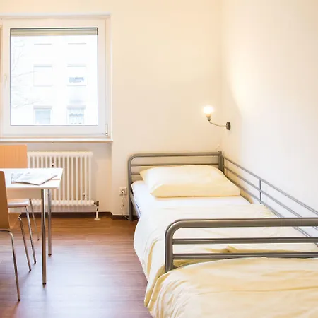 1, 2, Sleep Messe * Norimberga