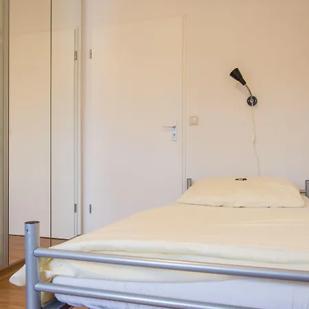 1, 2, Sleep Messe Hotel