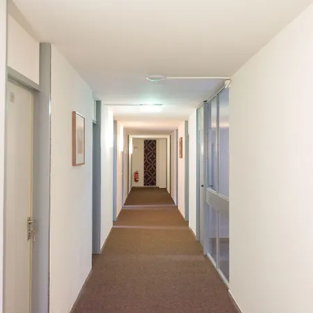Hotel 1, 2, Sleep Messe