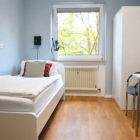 Hotel A1 *