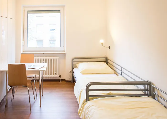 1, 2, Sleep Messe * Nuremberga