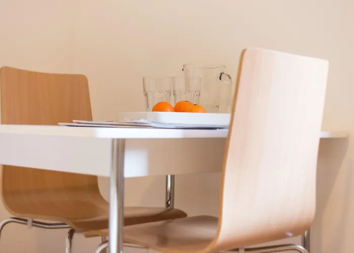 Hotel 1, 2, Sleep Messe *